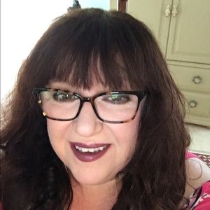 Meet your Posher, Rosalynn